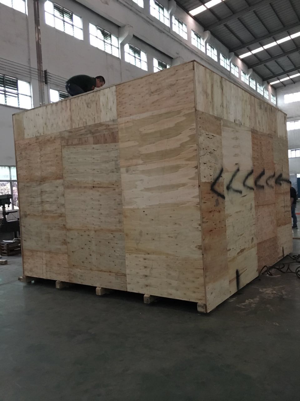 大型機(jī)械包裝木箱